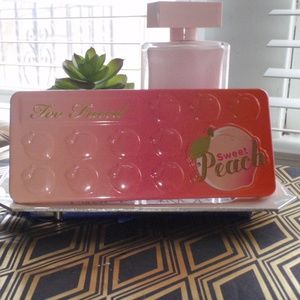 Too Faced Sweet Peach Palette